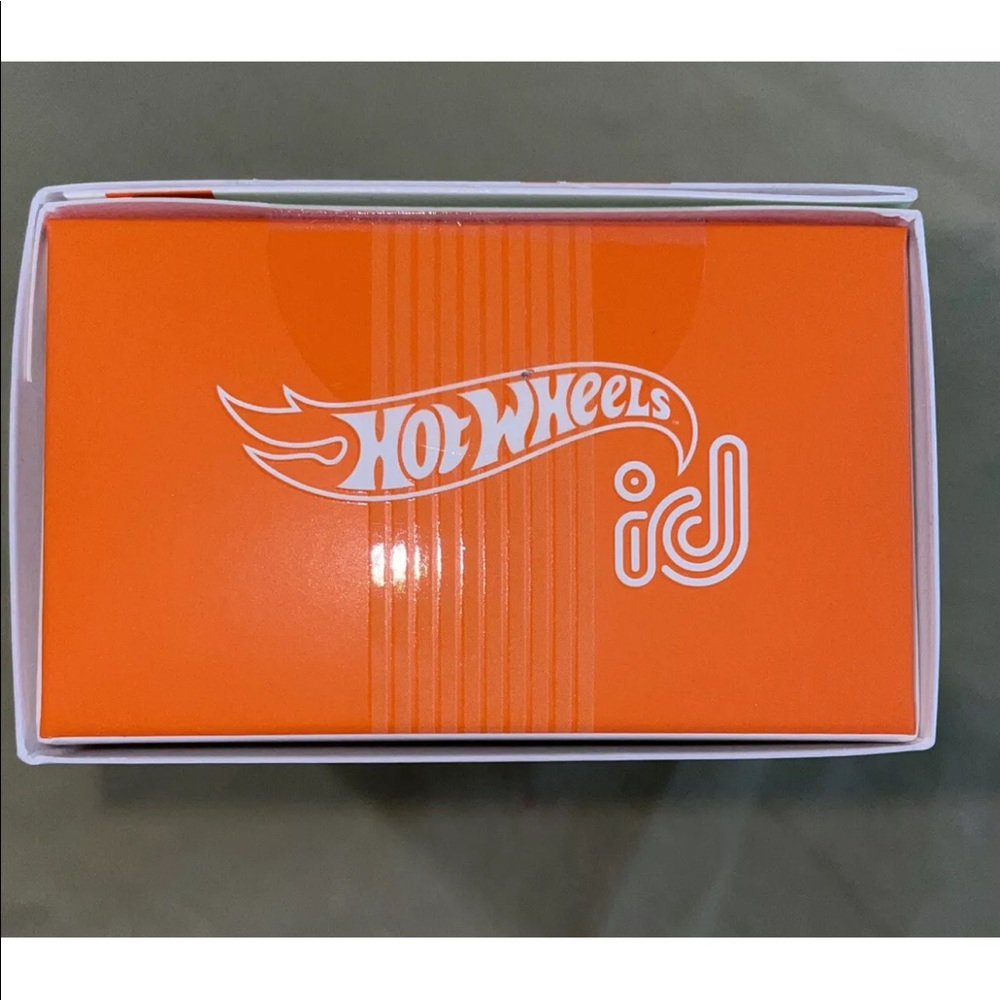 SOLD Hot Wheels id Motosaurus Street Beasts Series 1 #2/5 App Racer - Picture 6 of 6